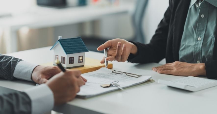 Schedule E, Partnership, or S Corporation for Real Estate Investors: Pros and Cons